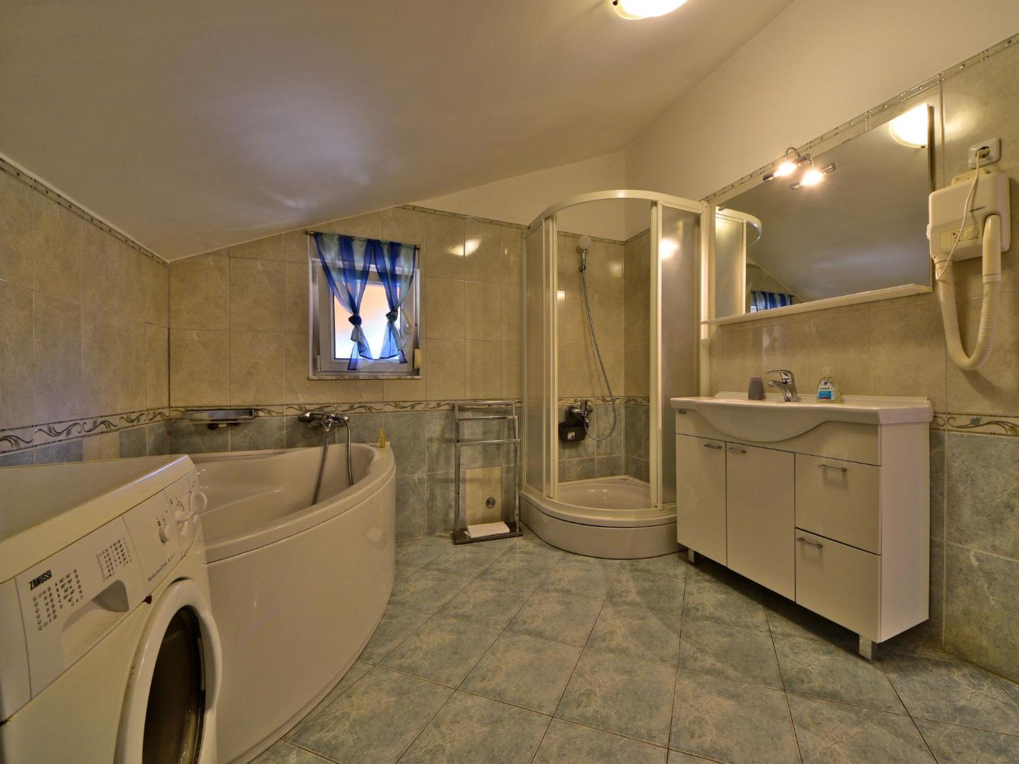 Apartment Olga-5 By Interhome Banjol Εξωτερικό φωτογραφία