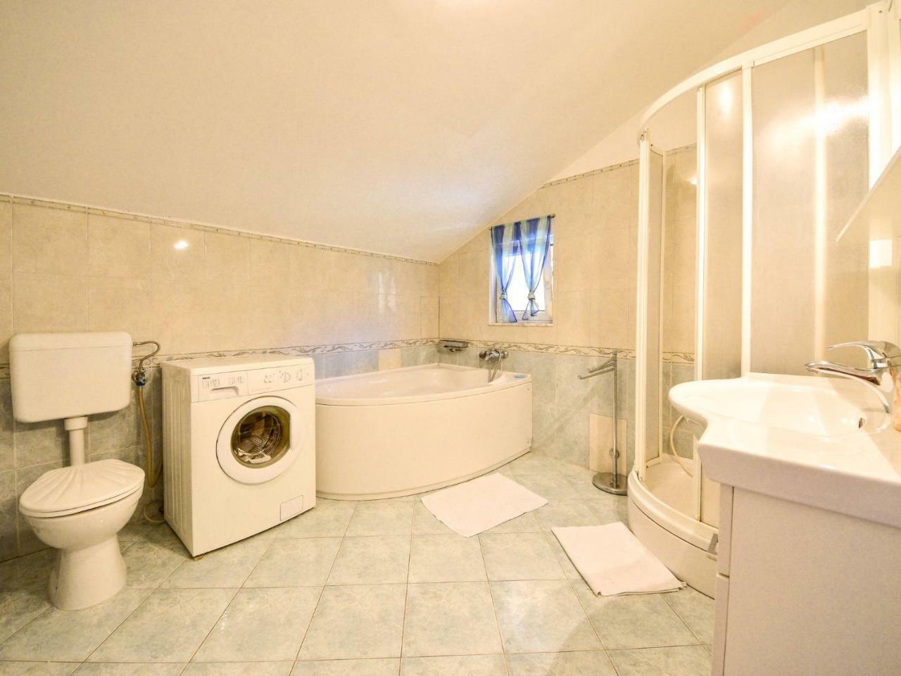 Apartment Olga-5 By Interhome Banjol Εξωτερικό φωτογραφία