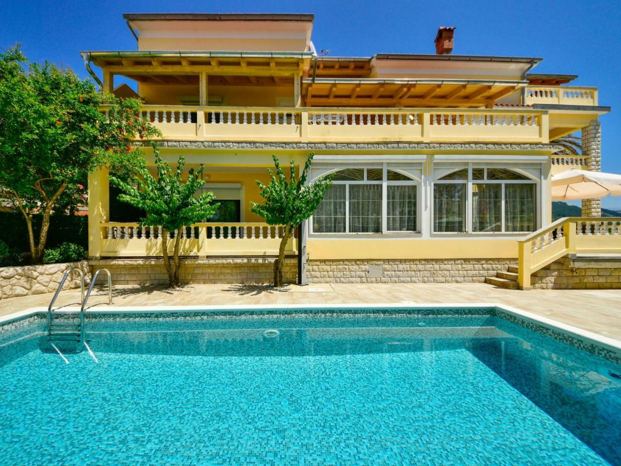 Apartment Olga-5 By Interhome Banjol Εξωτερικό φωτογραφία